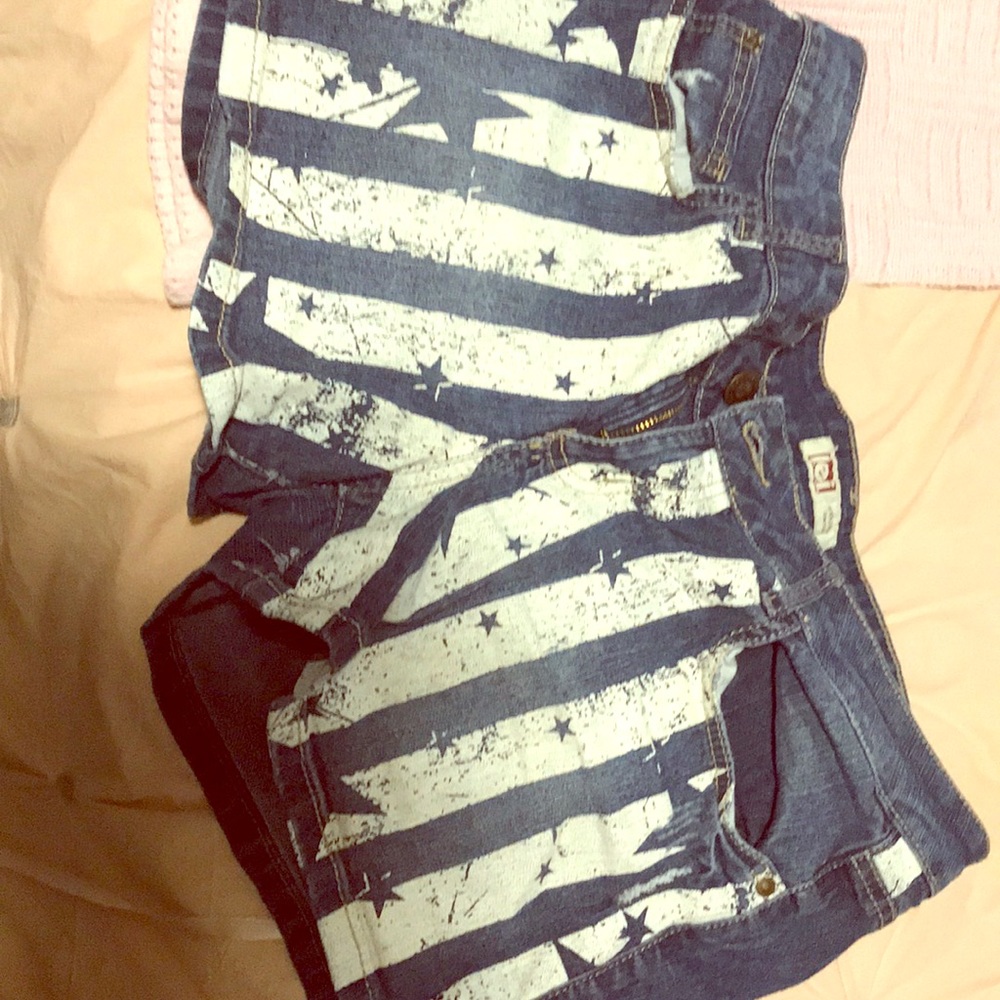 Levi American flag shorts